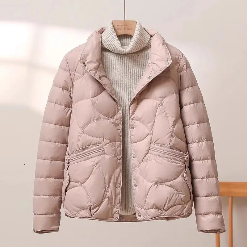 Short Puffer Jacket Women 2025 Lightweight Quilted Cotton Coat Petite Fashion Winter Warm Parka Y2K Stylish Bubble 251110