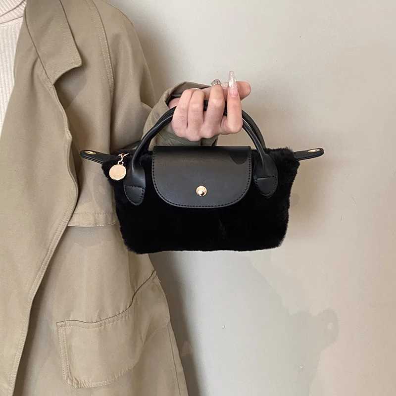 Cute Autumn And Winter Plush Mini Handbag FAshion Temperament Mini Coin Purse Korean Version Versatile Crossbody Bag K251121
