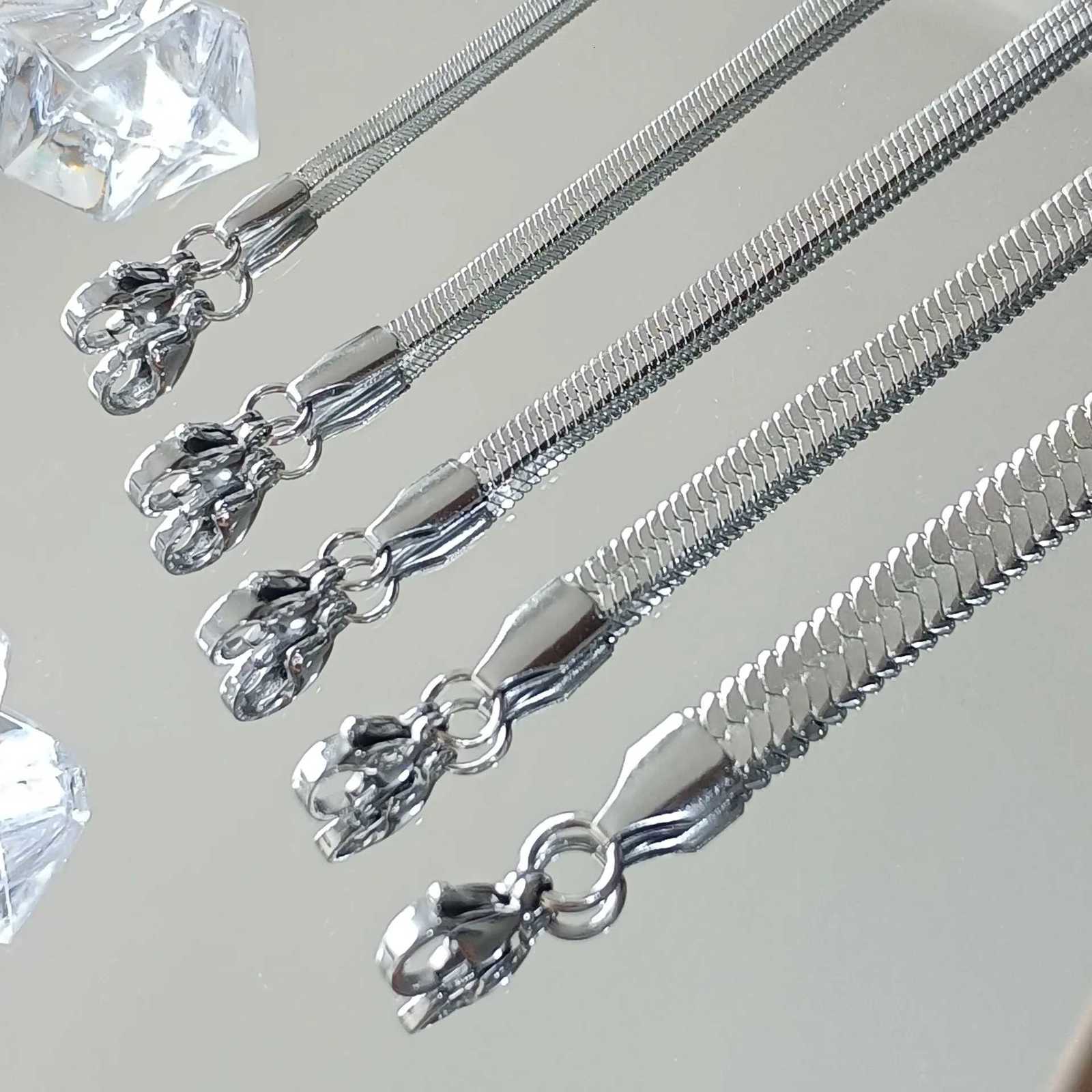 Men Stainl Steel Flat Snake Chain Necklace Non-Fading Basic Chain Titanium Steel Jewelry Fashion Trend Party AccoriesXJ251122