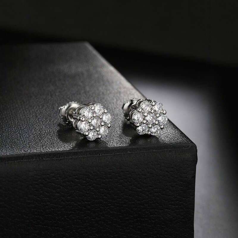 Sandstone Sier Cluster Flower Hip-Hop Round Brilliant Cut Stud Earrings for Men and Women