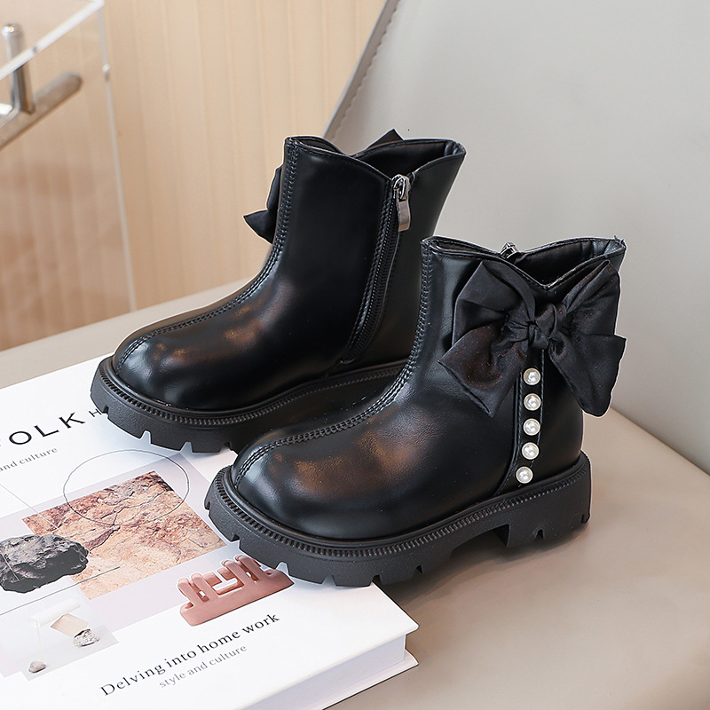 New designer shoes Children s Martin Short Boots with Fleece Lining Double Cotton Leather Boots New Autumn Winter Princess Shoes Bowknot Fashion Girls