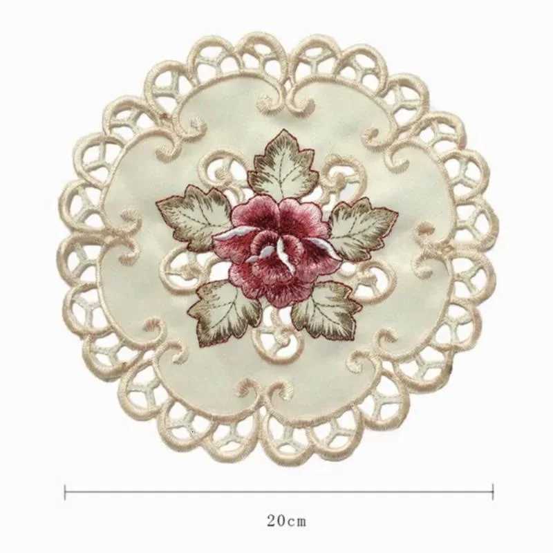 4pcs Round Embroidered Flower Dining Table Placemat Coasters Home Party Wedding Cover C251122