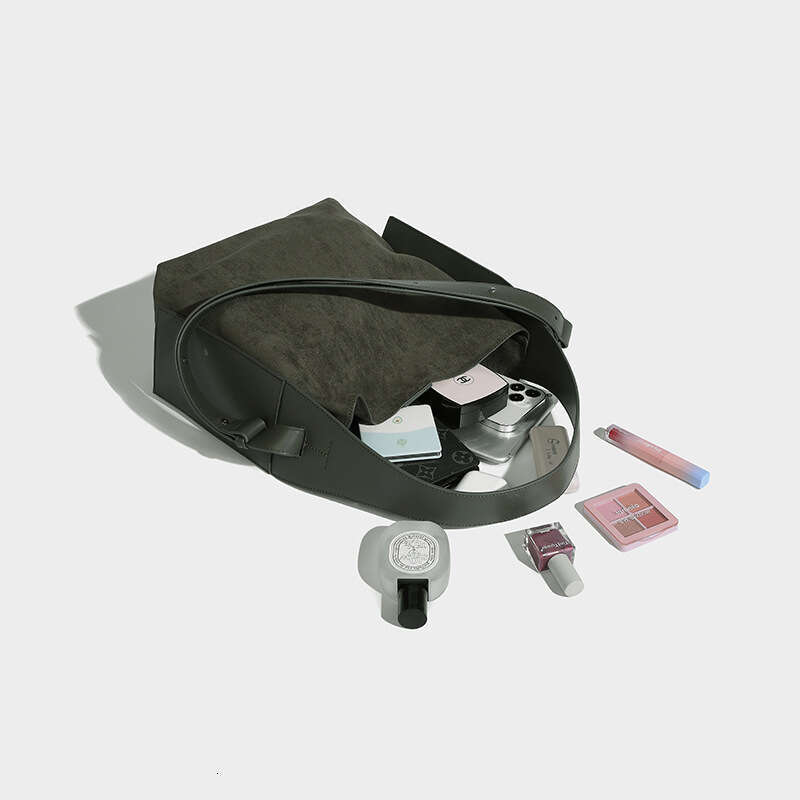 Bags Designer Hanging Ear Tote 2023 Autumn/Winter Suede Touch Trend Large Capacity Lazy Commuting One Shoulder Crossbody Women's Bag