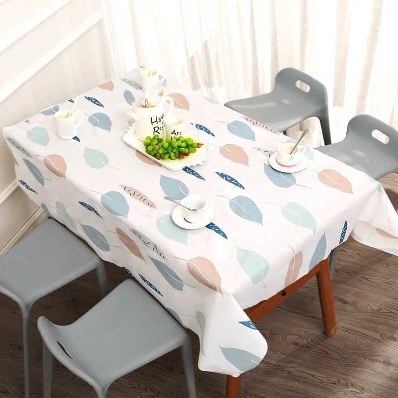 The tablecloth with a warm and cozy atmosphere a high-temperature resistant tablecloth and a waterproof oil-proof C251122