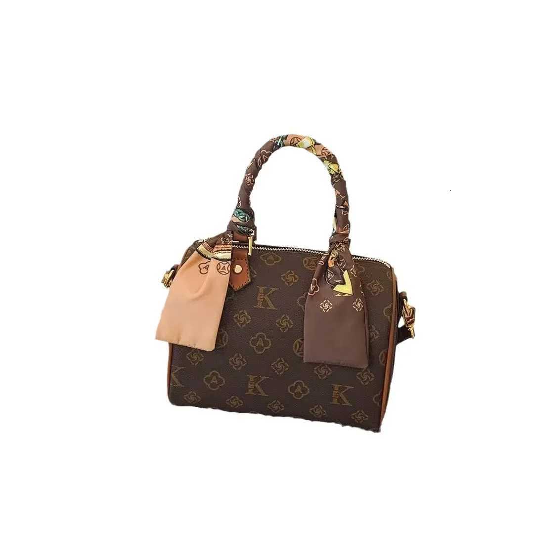 Gutitee Vintage Boston Pillow Handbag Womens Printed Crossbody Bag Soft PVC Polyester Fiber Phone Pocket Carryall Bag K251121