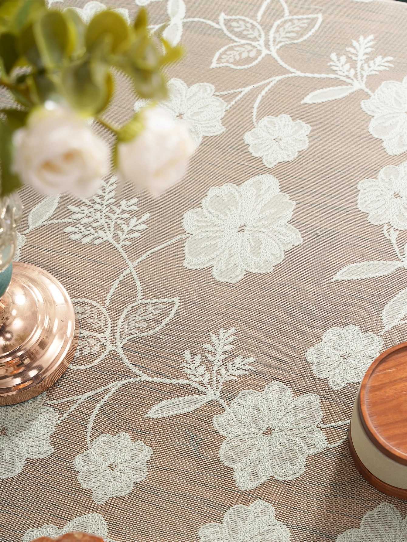 Modern Minimst Small Rose Lace-Pressed Flower Luxury High-End Home Dining Tablecloth for Everyday Use C251122