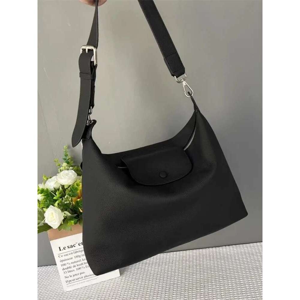 Women Casual Large Capacity Single Shoulder Bag Solid Color Cowskin Genuine Leather Messenger Bags New Female Versatile Handbag Bag