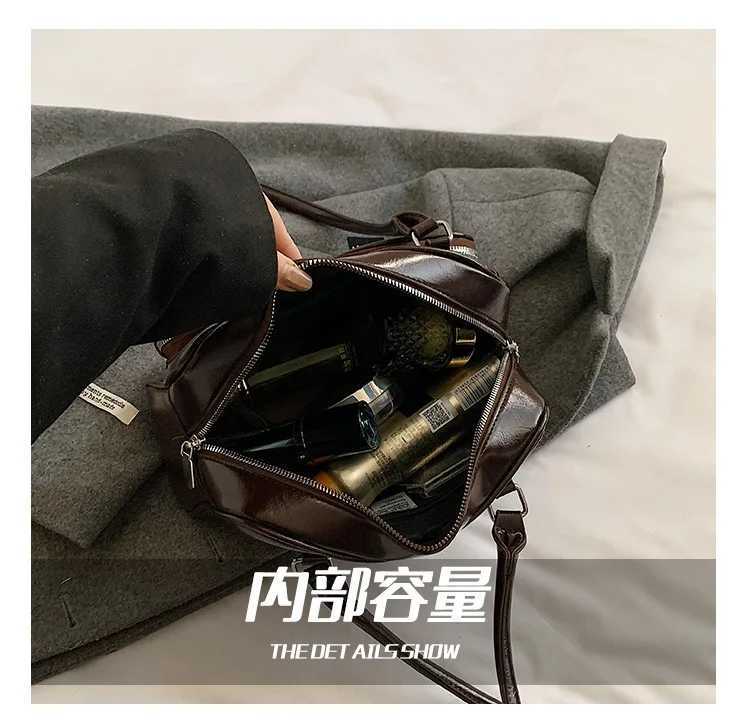 Brand Designer Oil PU Leather Womens Shoulder Bag Retro Crossbody Bag Pillow HandbagT251122