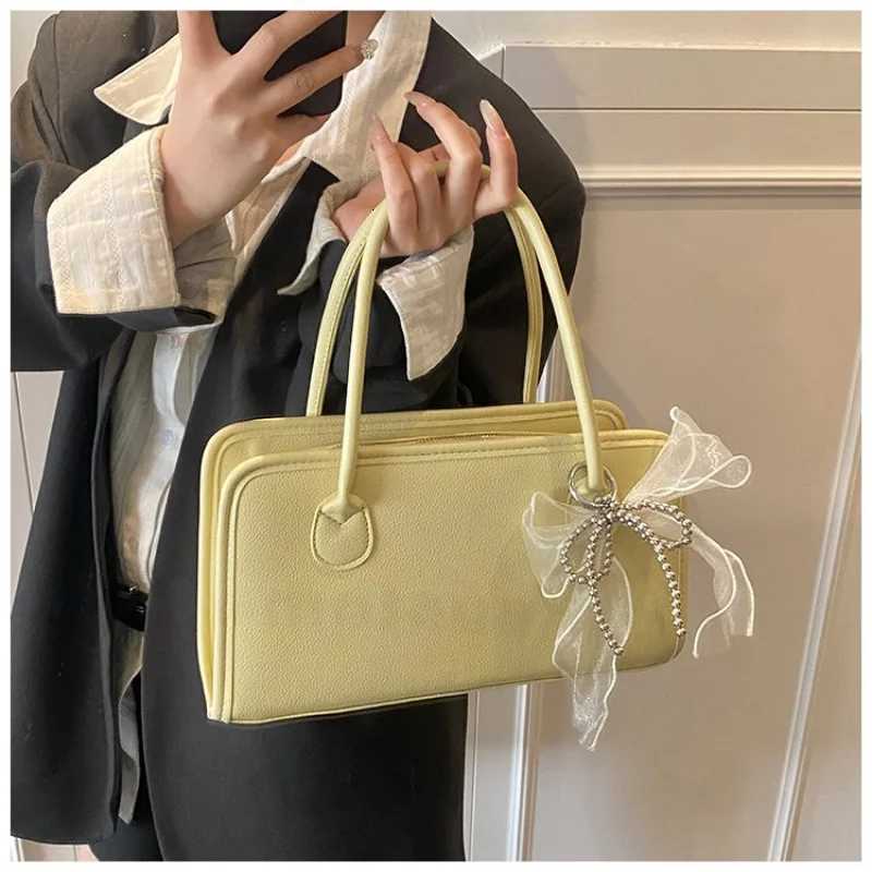 Luxury Inspired Ladies Shoulder Bag High-End Leather Crossbody Handbag Womens Tote Purse For Formal Casual OccasionsT251122