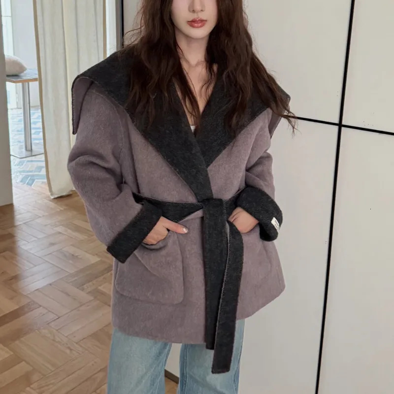 GVUW Fashion Short Wool Coat Womens Large Lapel Lace Up Double Sided Woolen Coats 2025 Winter Products 17S2256 251112