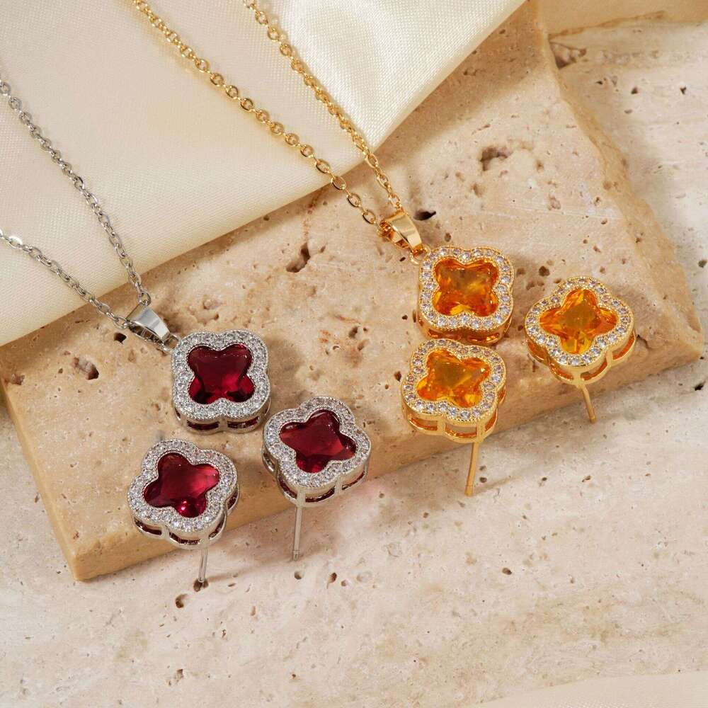 Micro inlaid clover necklace earrings two-piece set, women's light niche design, high-end feeling, internet celebrity temperament jewelry set