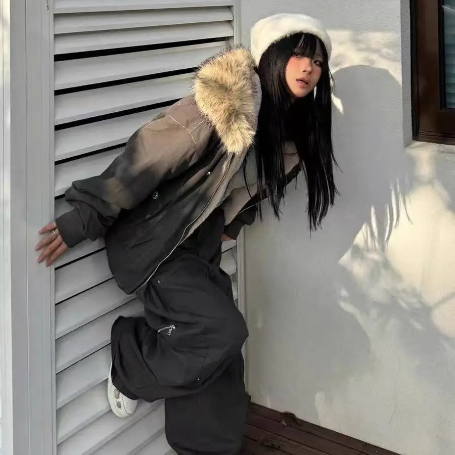 Vintage Condor Fur Hood Coat American Retro Short Parka for Petite Women Campus Style Thickened Hooded Jacket Y2K Winter War 251110