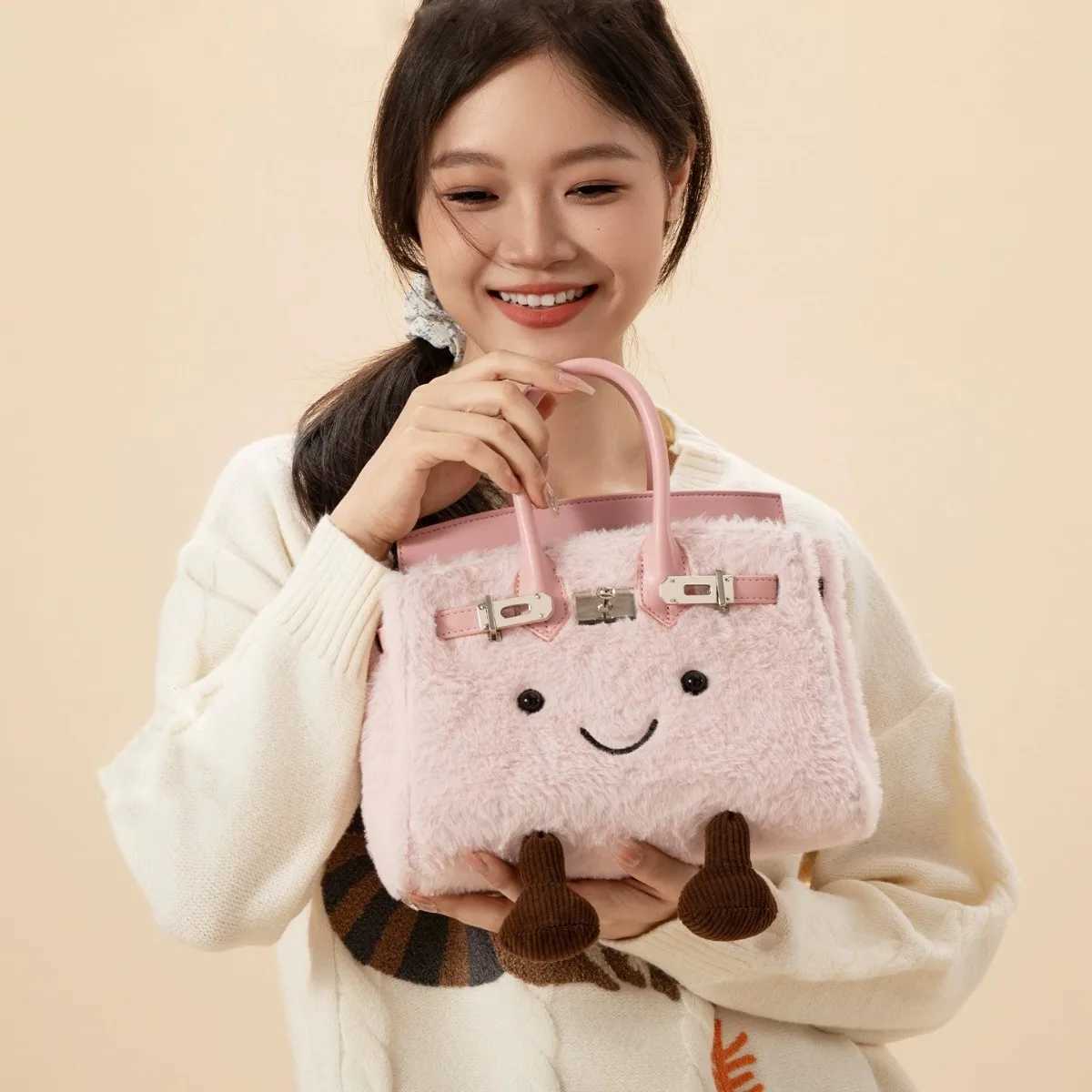 Comparable Bean Cute Plush Crossbody Bag for Women 2025 Autumn/Winter New Cartoon FAshion Plush Bag Handbag K251121