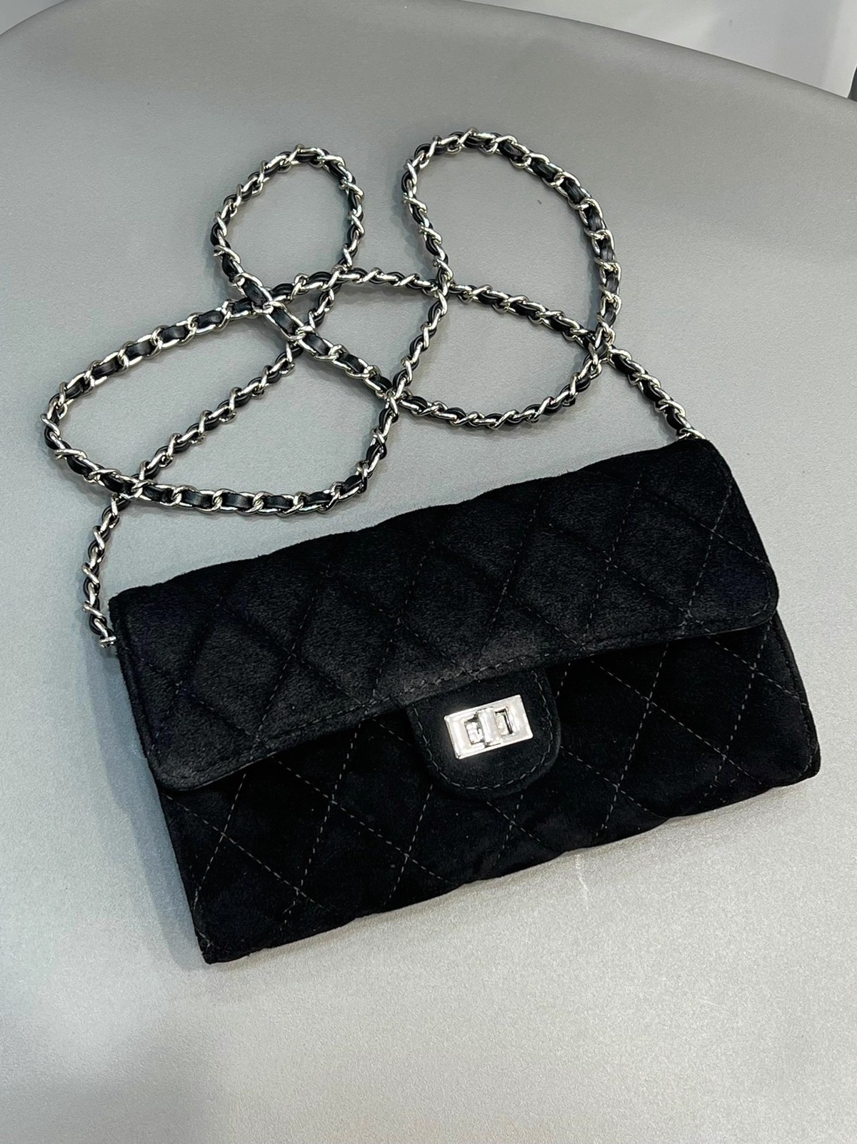 Designer Bag Vintage Suede Quilted Bag, FW 2025 Diamond Chain Crossbody Purse, Retro Underarm Shoulder Bag