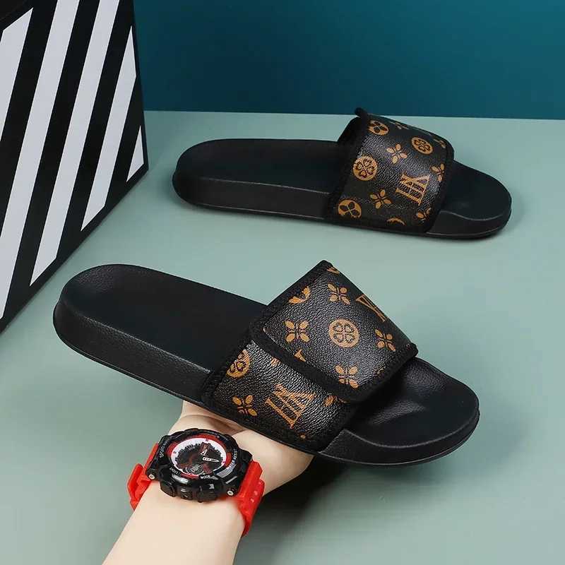 Mens Genuine Leather Sandals Comfortable Man Sandal House Slippers Man Summer Shoes Sale Genuine Mens Slipper Flip Flop Slides C251120