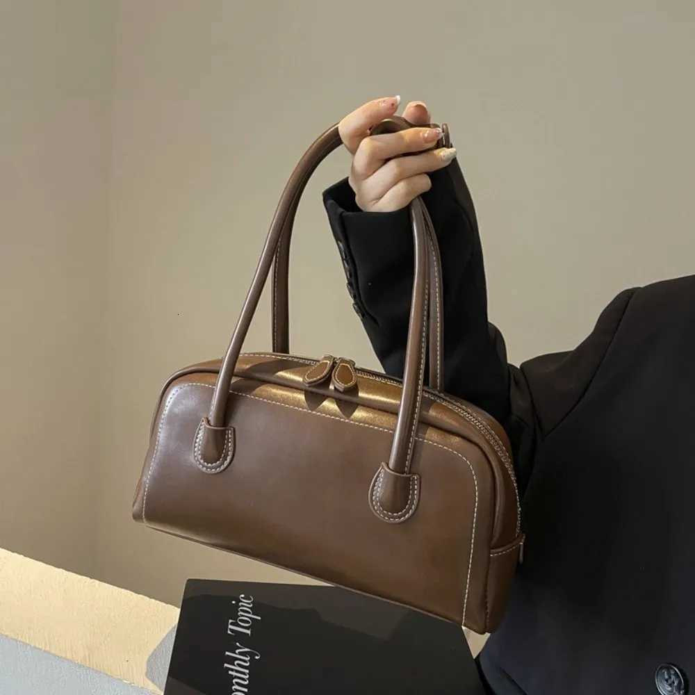 Vintage Large Capacity Women PU Shoulder Bag Korean Ins Style Personality PU Hobo Bag PU Leather Portable Underarm Bag OutdoorT251122