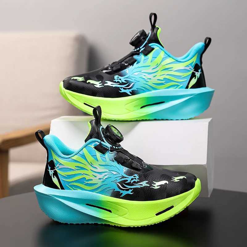 Childrens Sneakers Soft Sole Lightweight Fashion Luxury Design Boys Thick Sole Non Slip Outdoor Running Shoes for KidsW251122