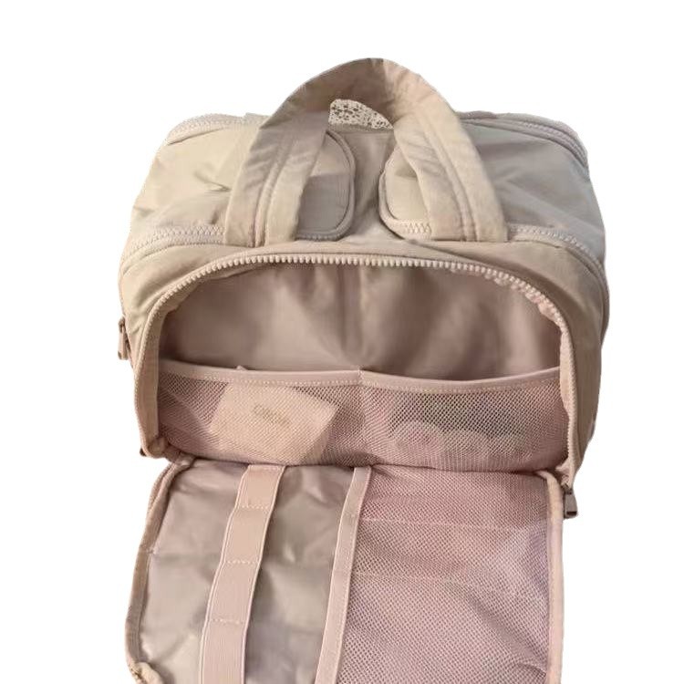 the tote bag Travel Makeup Bag for Women Large Spacious Capacity Portable Large Opening Waterproof Storage tote bag with Easy Access Design Toiletry O