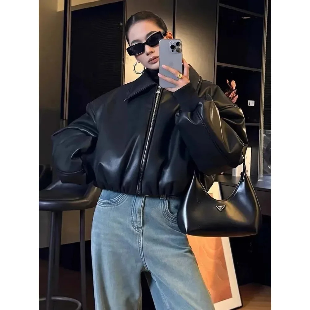2024 Fall Winter Faux Leather Jacket for Women Oversized Streetwear Cotton Padded Parkas Short Bomber Coat Warm 251110