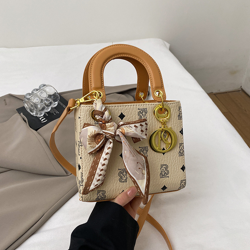 Small bag women classic handbag Dai Fei bag temperament print small one shoulder crossbody bag 2025s hot