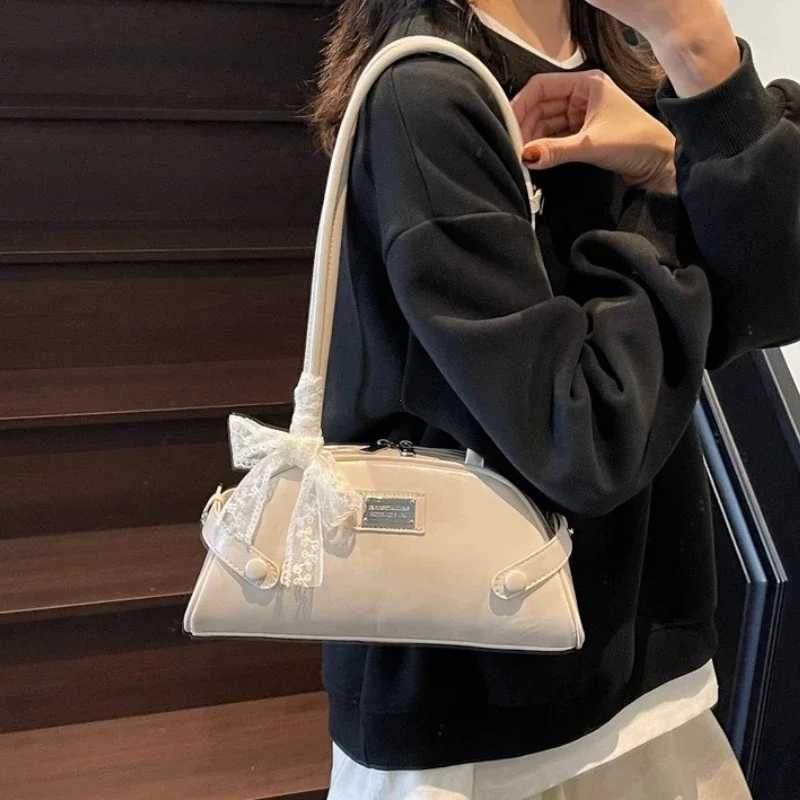 Women Casual Tote Handbag PU Leather Bow Leisure Armpit Handbag Solid Color Travel Underarm Handbag Female Dating BagT251122