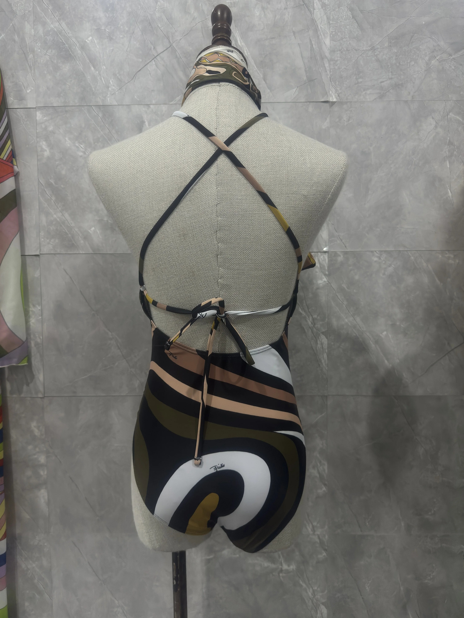 Womens swimwear backless strapless 250422