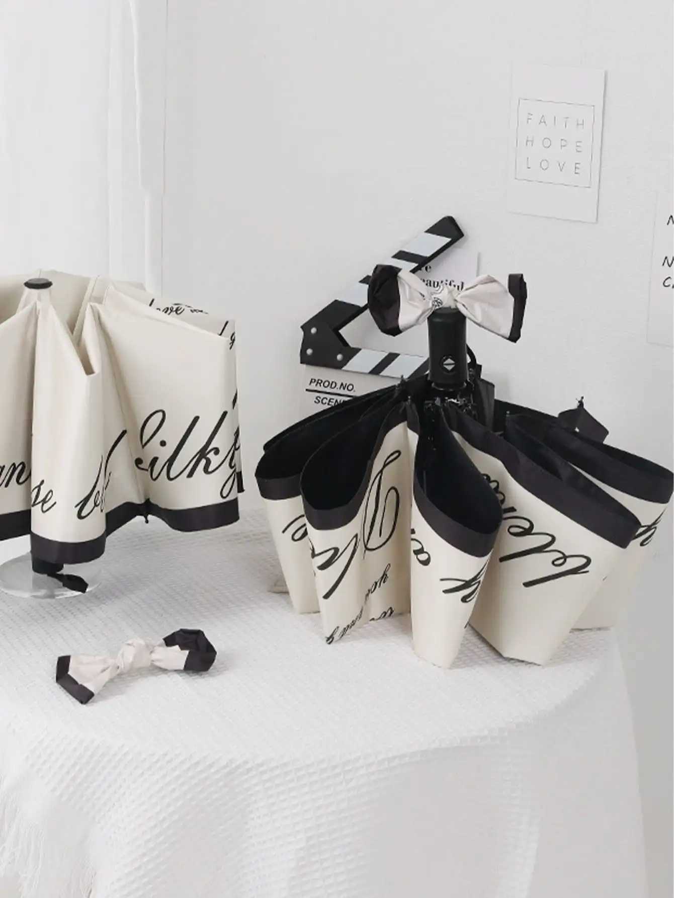 2025 New Summer luxury Womens UV Umbrella Folding Windproof Sunshade Umbrella Flower Double Layer Portable Sun UmbrellaM251122