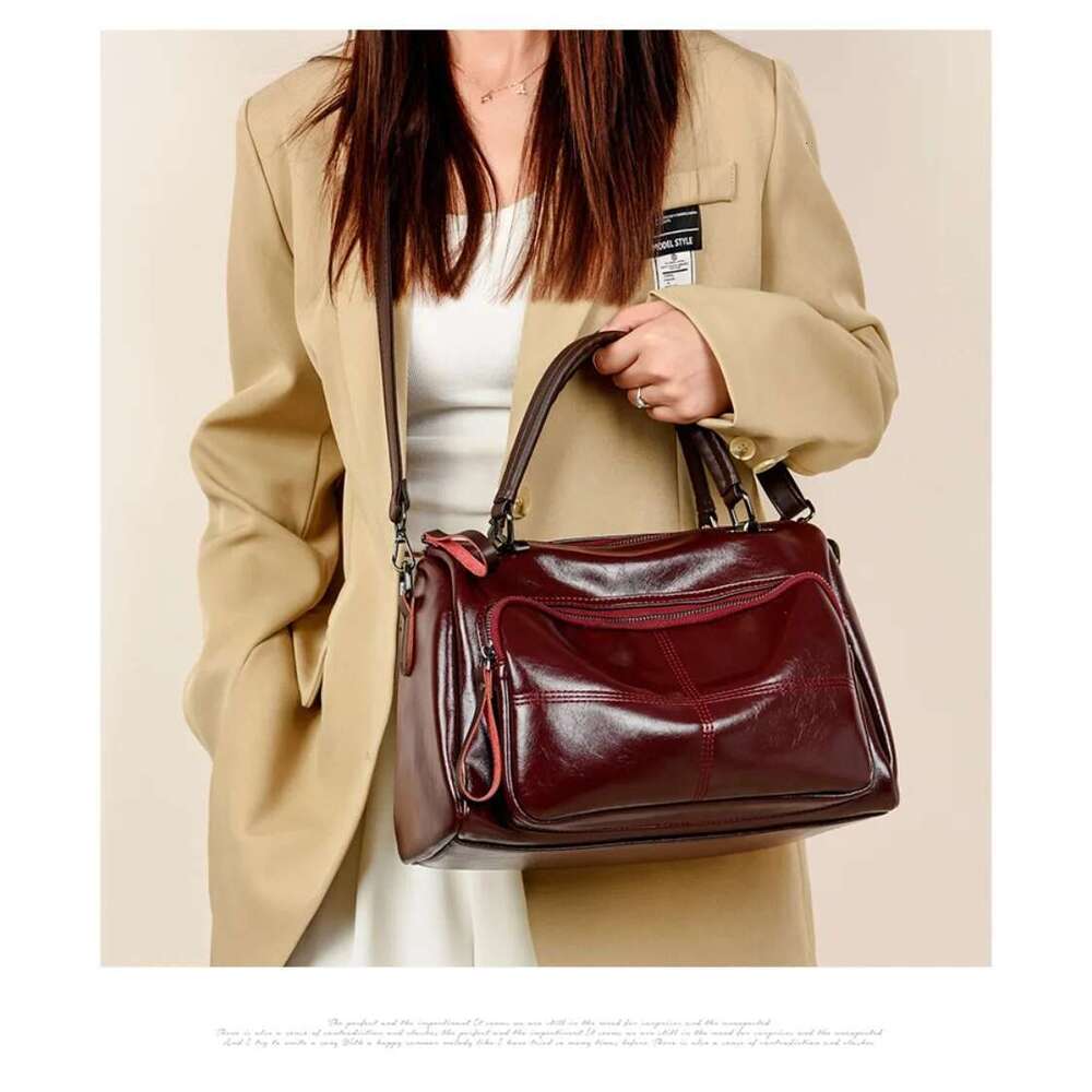 Vintage Soft Oil Pu Leather Women Handbag Large Capacity Shoulder Crossbody Travel Business Hand Bag Casual Tote Sac Bag