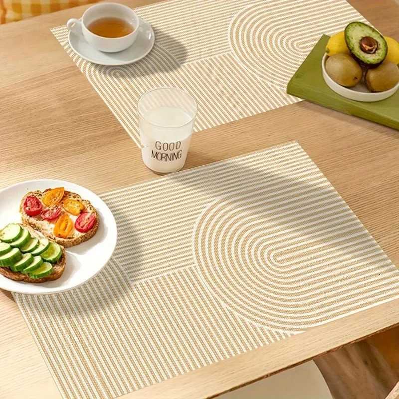 4pcs Geometry Placemats Linen Placemat Polyester Yellow Geometric Gold Leaf Pattern Non Slip Insulation Table Decoration Mat C251122