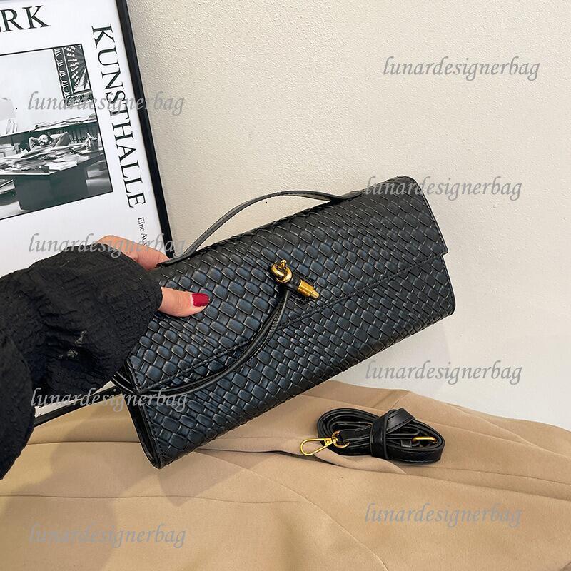 Luxury Brand Designer Purse Free Shipping Unique Niche Design Casual Fashion Purse 2025 Casual Trendy Women's Clutch Fashion Small Square Hand Bag