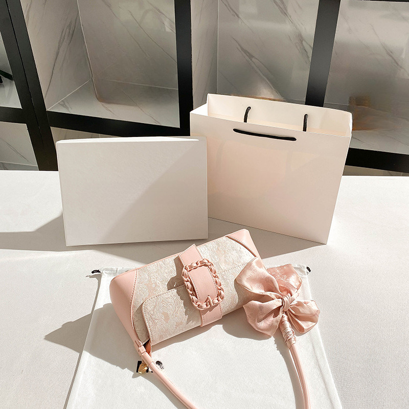 Designer Series Pink Embroidered Butterfly 2025 Free Shipping Hot Selling Designer Bag High Quality Luxury Brand Women's Banquet Bag Party Bag Un