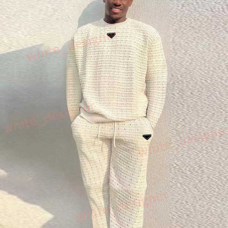 Designer Men's Tracksuits Men's matching set for winter and summer, men's sports, loose short sleeved shirt, shorts for