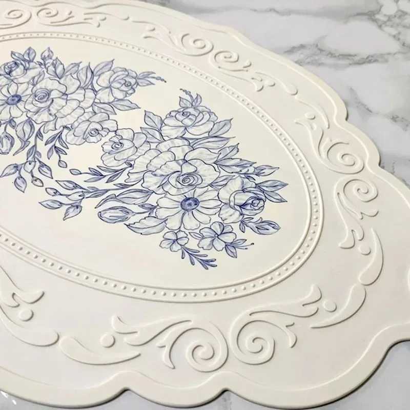Silicone Carved Dining Mat Retro Pattern Table Mat Floral Placemat for Dining Table Kitchen Coffee Pad Tableware Mats Waterproof C251122