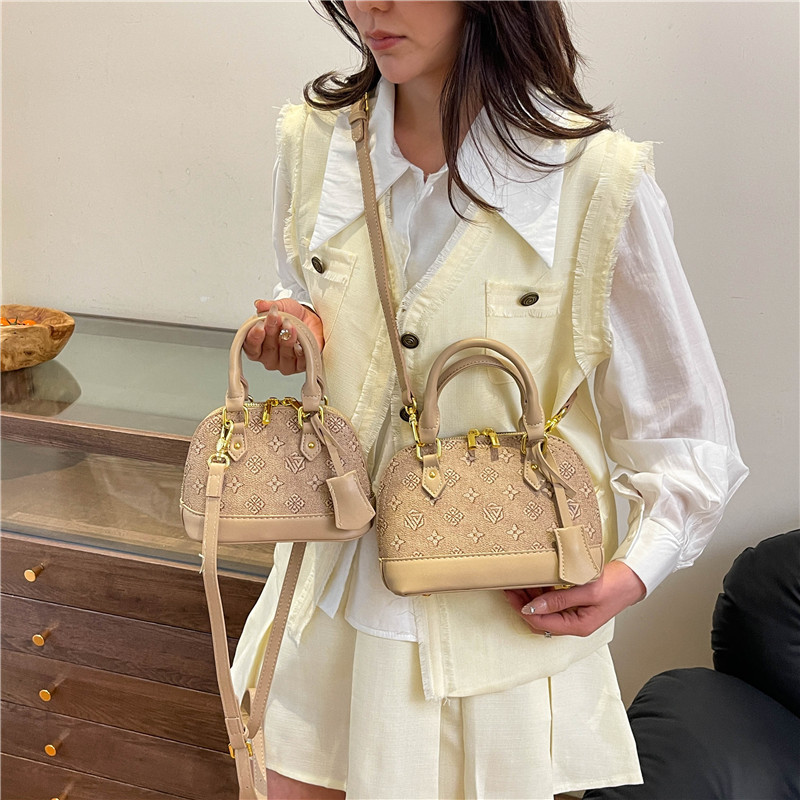 Designer Bags Cross-border Women's Bags 2025 New Style Fashionable and Versatile color-blocking single-shoulder shell Bag Commuting crossbody Bag