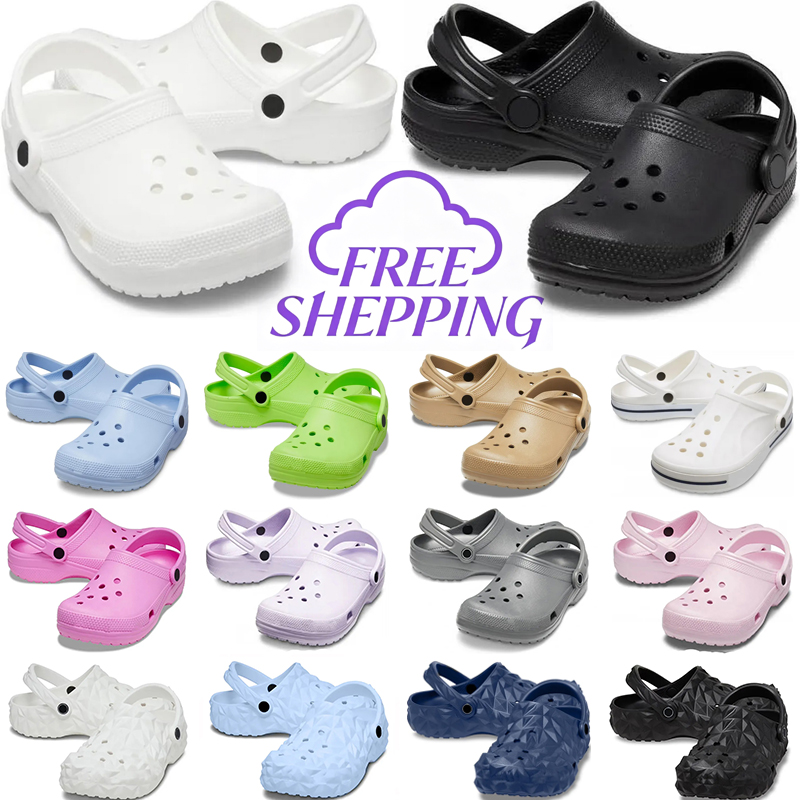 free shipping men women designer sandals Clog slides croc slippers beach flat classic triple white black light blue green pink red outdoor waterproof shoes