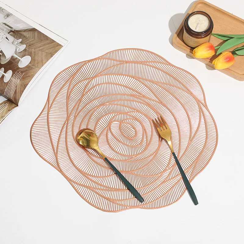 15 New American Light Luxury Hot Gold Cup Cushion PVC Round Rose Hollowing Out Meal Mat Table Mats Decoration Accessories C251122