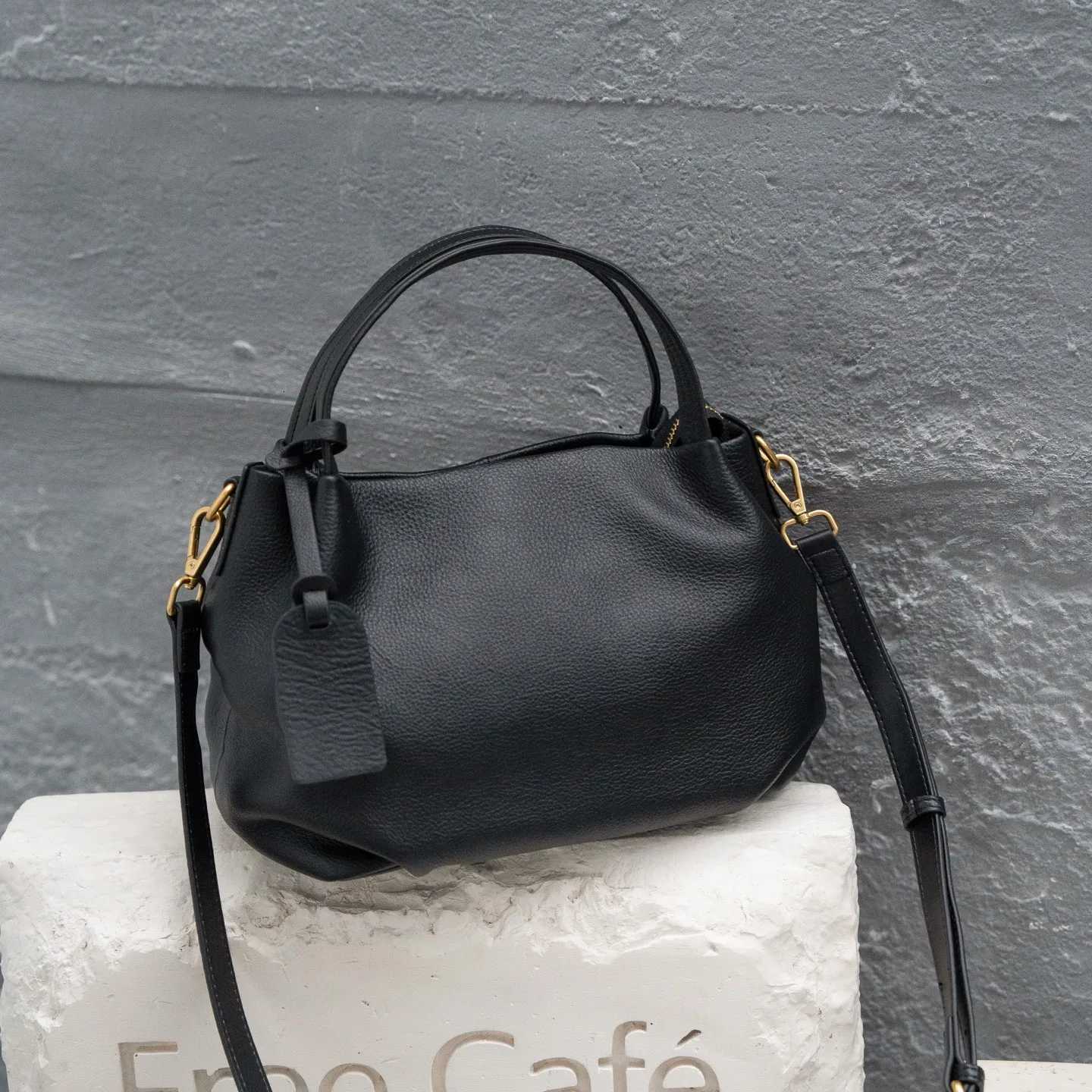 Genuine Grade Cow Leather Womens Shoulder Crossbody Bag Female Luxury Designer Brand Tote Ladies Soft Cowhide Handbag for WomanT251122