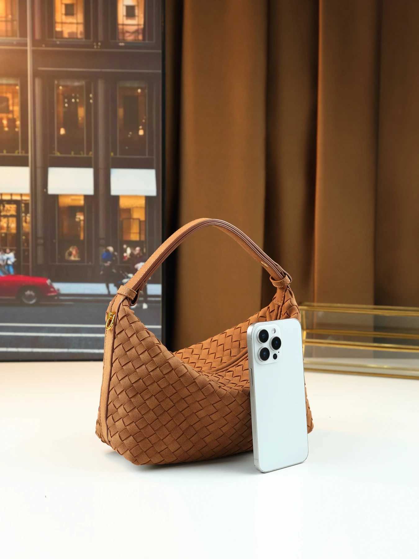 2025 autumn and winter new fashion simple solid color small square bag foreign style texture shoulder woven bag K251121