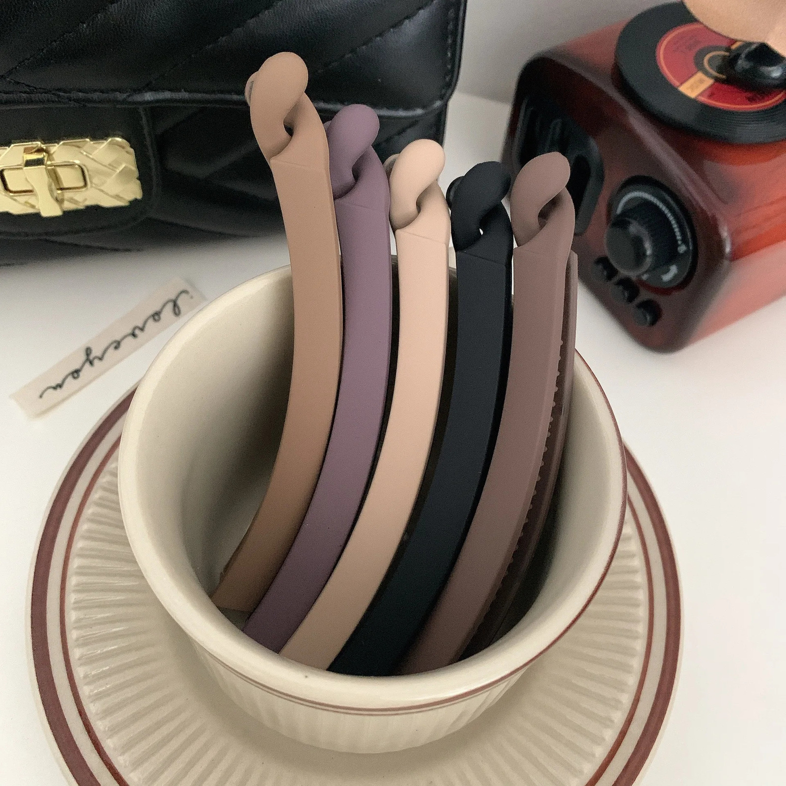 Womens elegant matte color banana claw clip plastic hair bucket simple solid black brown tail holder 250417