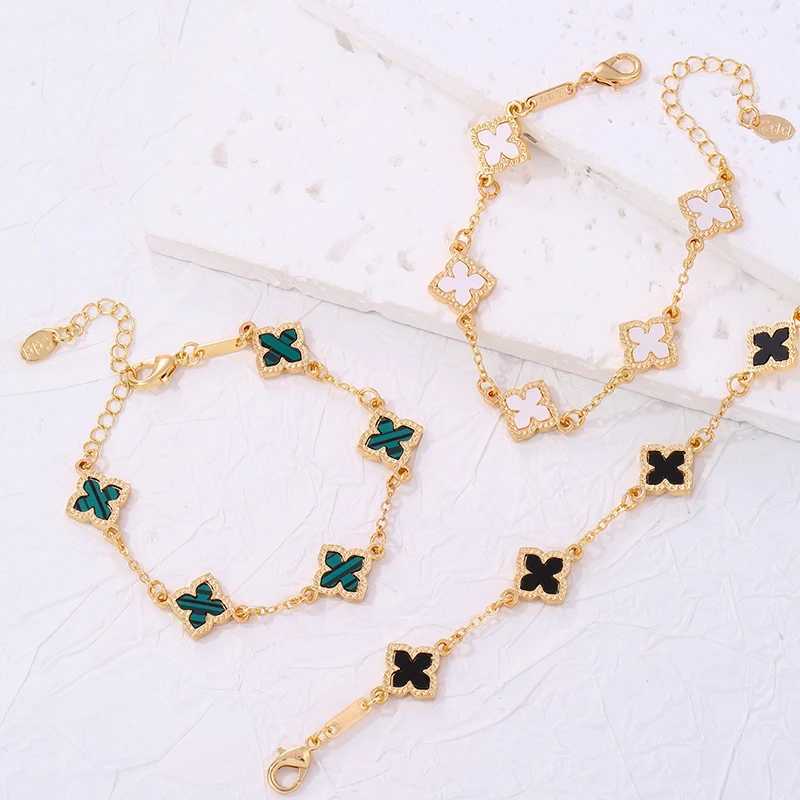 CDD Luxury Vintage four leaf Charm Bracelet for Women Five-petal Flower Fashion Wrist Chain Jewelry Party Gifts Bijoux J251122