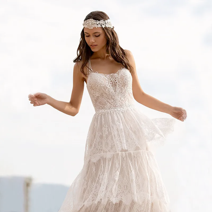 Boho Lace Wedding Dress 2026 Bridal Gown A-line Halter Straps Back Tiered Summer Vestidos De Noiva Custom Made ZA4068