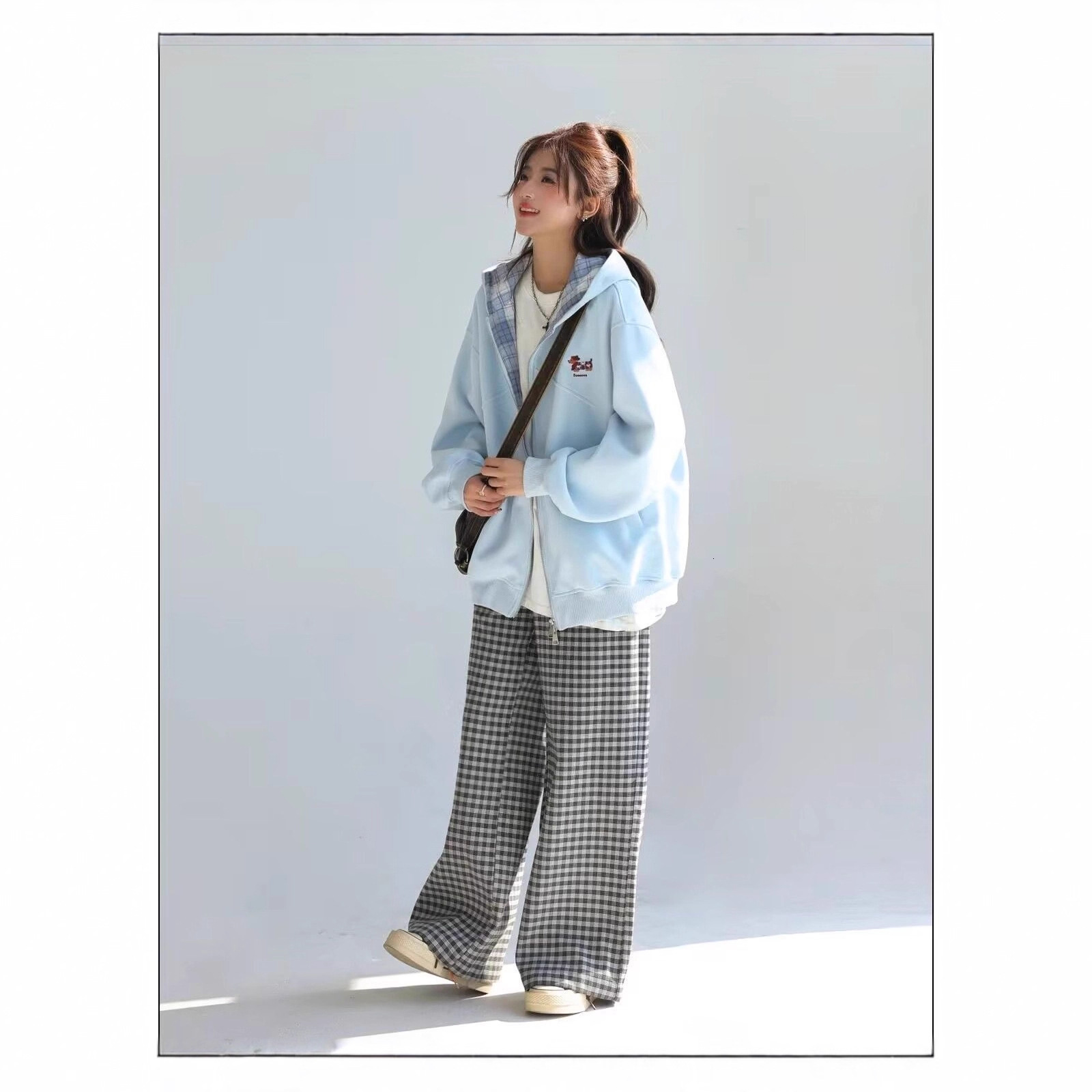 Korean plaid designer long sleeved hooded jacket for women's autumn new style college style patchwork embroidery loose hoodie cardigan