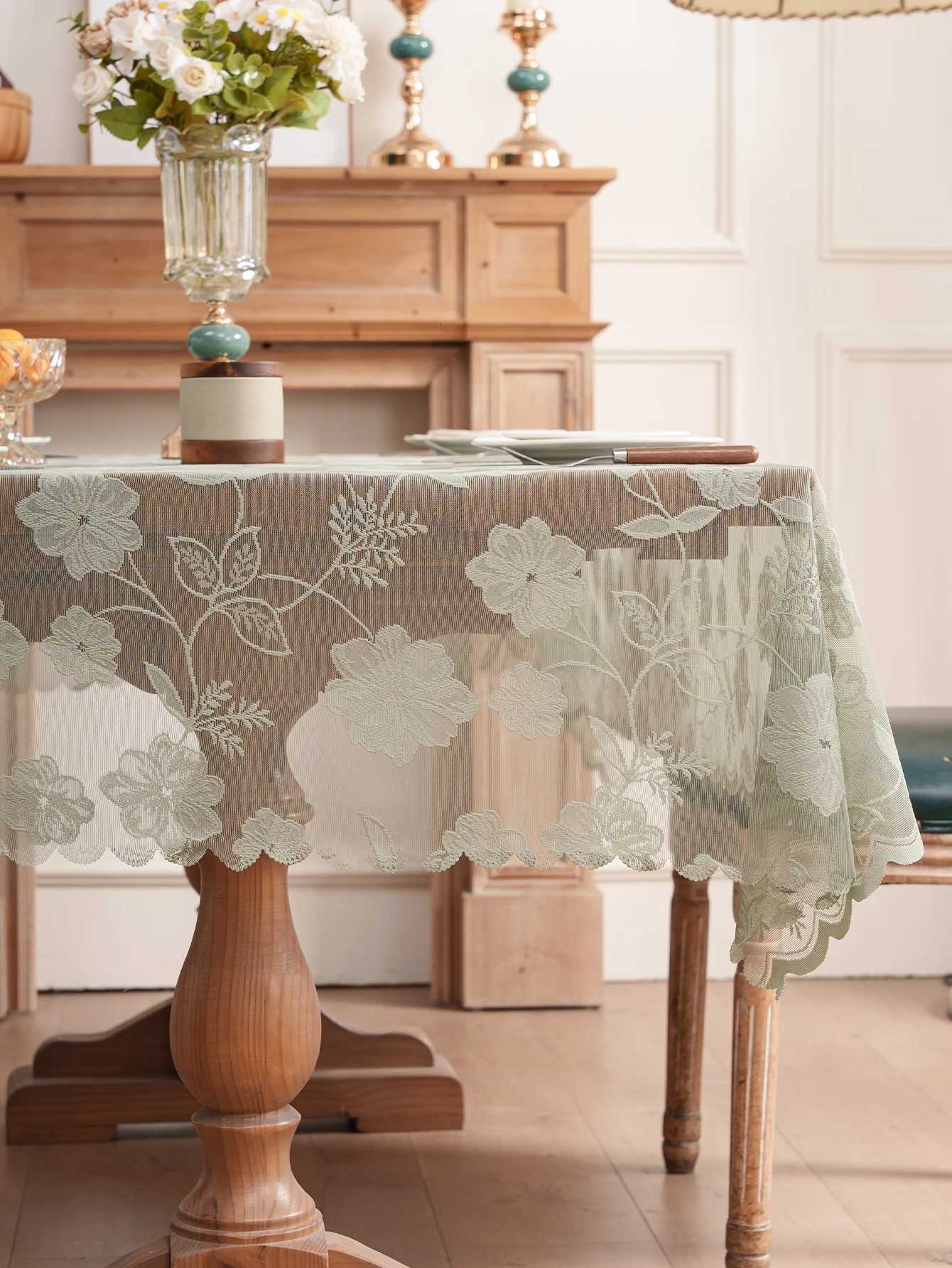 Modern Minimst Small Rose Lace-Pressed Flower Luxury High-End Home Dining Tablecloth for Everyday Use C251122