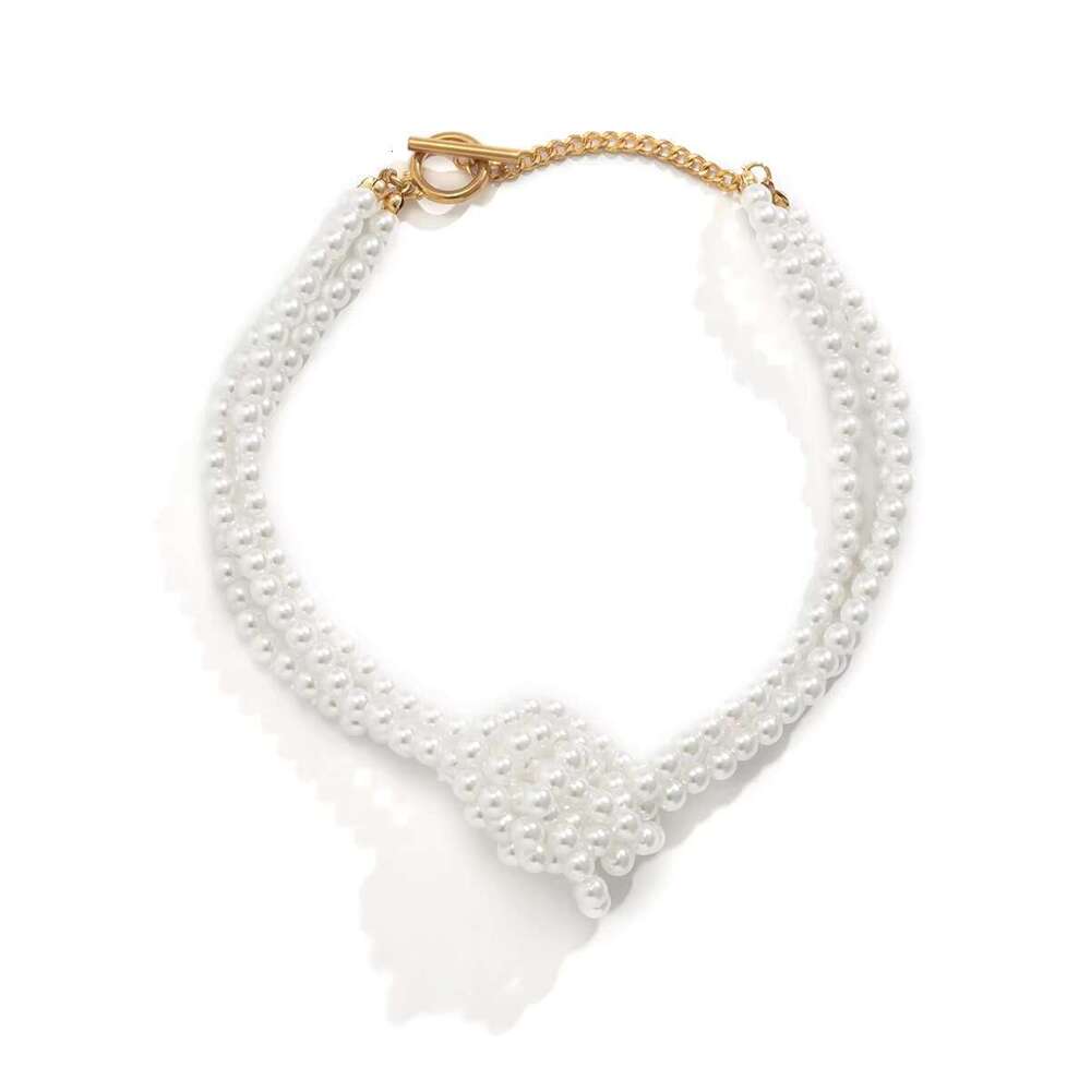 DHCollections Knot simple bead necklace, collar pearl necklace