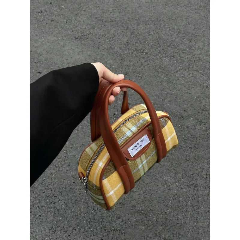Autumn Winter New Vintage Fashion Trend All-In-One Portable Pop All-Match Plaid Bags Single Shoulder Crossbody Canvas PackT251122