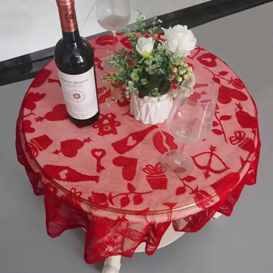 1pc red Cupid little bear angel round lace tablecloth for Valentines Day suitable for home decoration at a commemorative party C251122
