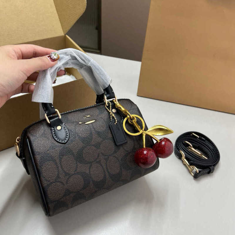 Pillow Teri bag Shoulder Bags Fashion Designer Underarm Small Handbags Women co a c h Half-moon ladies Baguette Purse Chain Strap Croissant bags Capacity Chain Bag