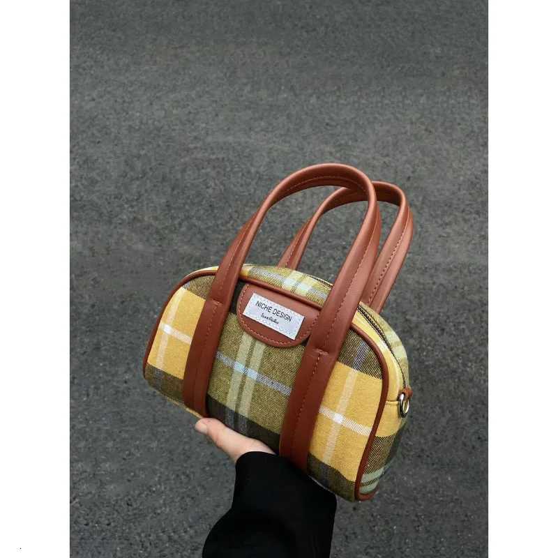 Autumn Winter New Vintage Fashion Trend All-In-One Portable Pop All-Match Plaid Bags Single Shoulder Crossbody Canvas PackT251122