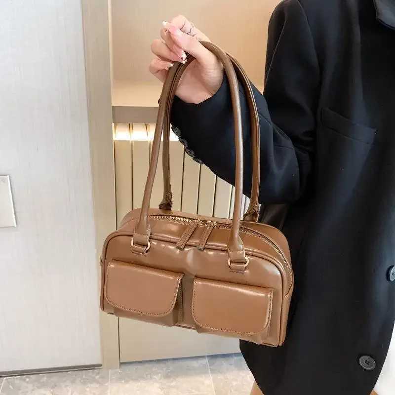 Trendy Womens Handbag Hot Sale Of The Season New Style Versatile Shoulder Bag Square Shape Soft Polyester Lining Zipper ClosureT251122