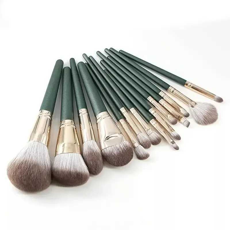 14Pcs Makeup Brushes Set Large Fluffy Soft Eye Shadow Foundation Brush Women Cosmetic Powder Blush Blending Beauty Make Up Tools C251122